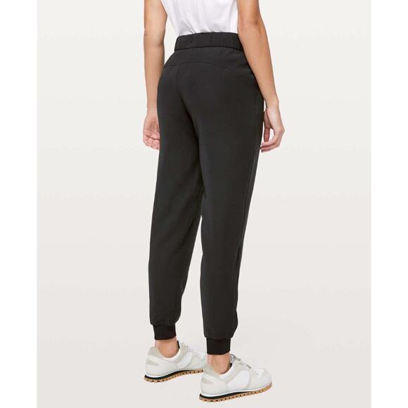 LULULEMON On The Fly Jogger Black Sz 0 {UU34} - Picture 3 of 8
